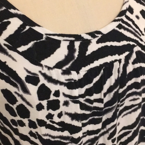 ❤️JM Collection Top - Picture 3 of 7